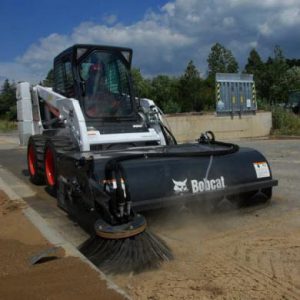 Bobcat_Attachments_-_Sweeper_1