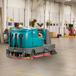 M17 Battery-Powered Rider Sweeper-Scrubber