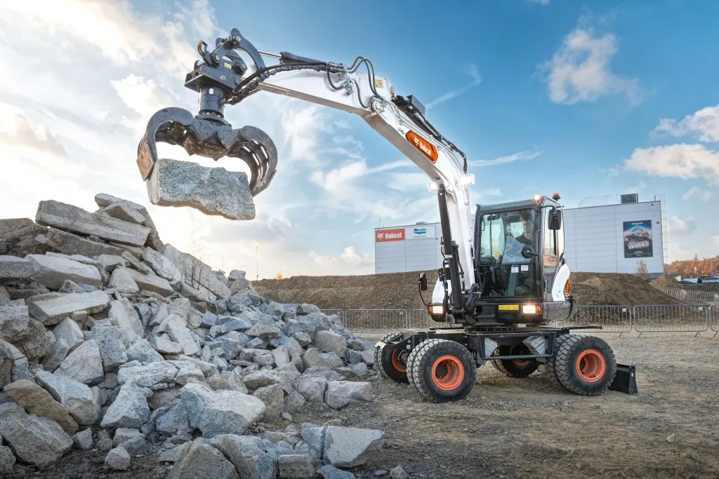 Bobcat equipment for demolition – view 5
