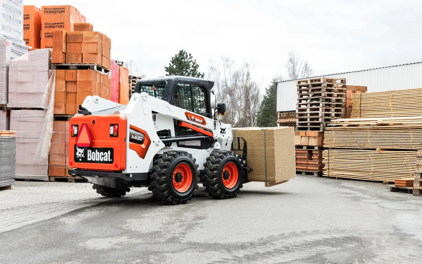 Bobcat S630: Efficient Engine Performance