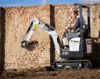 Bobcat E10z: Two-Speed Travel
