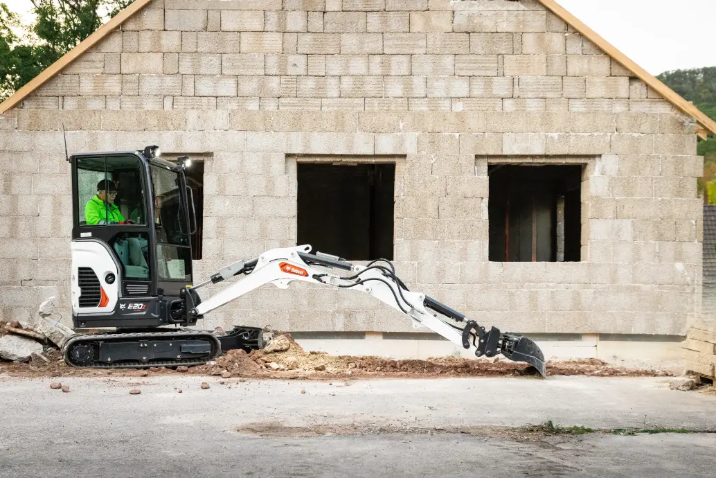 Bobcat E20z: Hydraulically Retractable Undercarriage