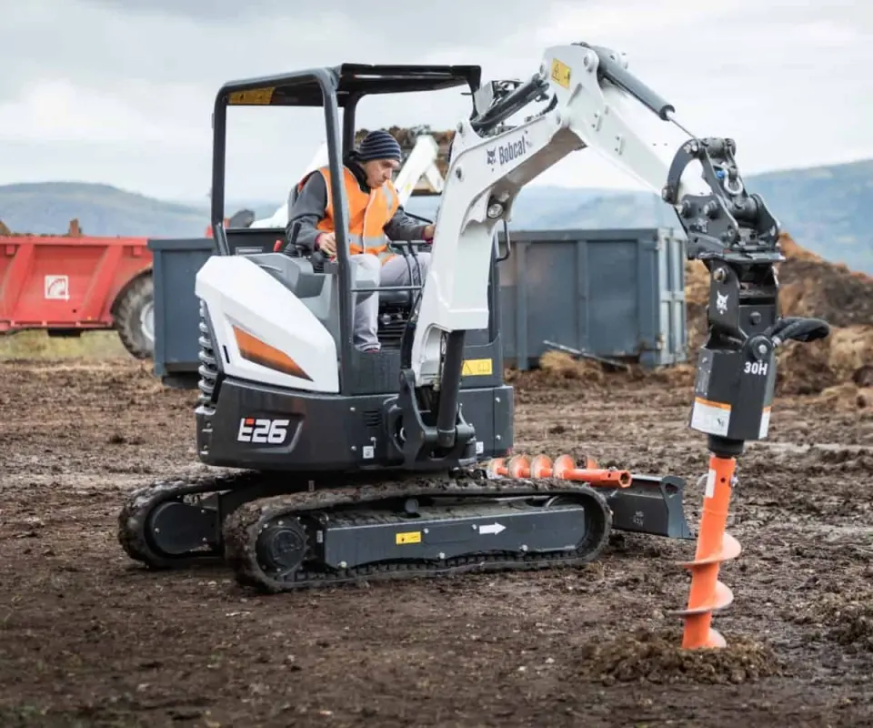 Bobcat Auger: Enhanced Dig Depth