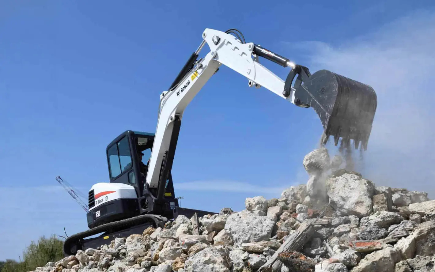 Bobcat E50: Fingertip Controls