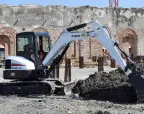 Bobcat E50: Two-Speed Travel