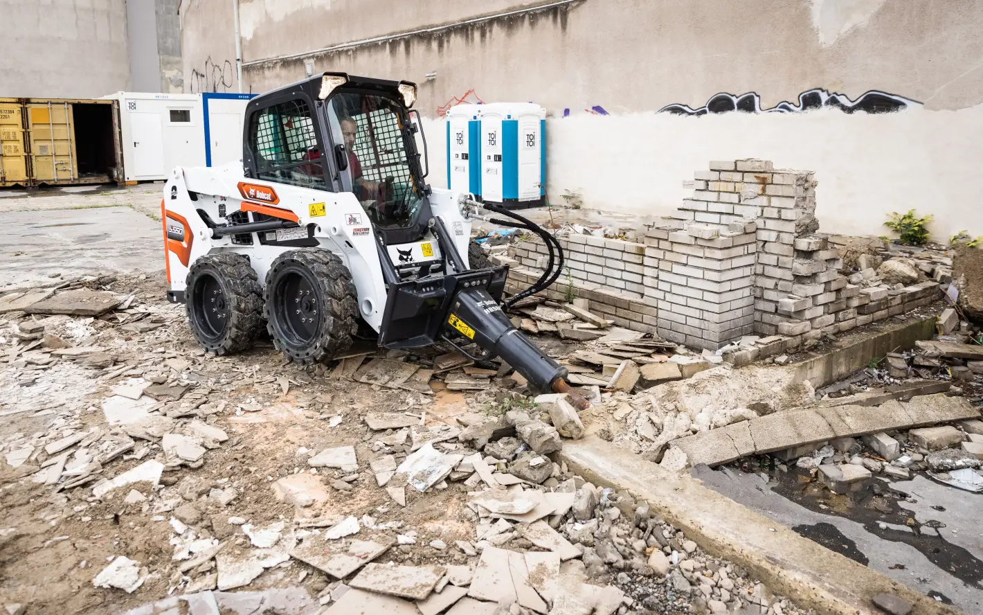 Bobcat S550: Powerful Engine