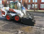 Bobcat S550 with planer for road work