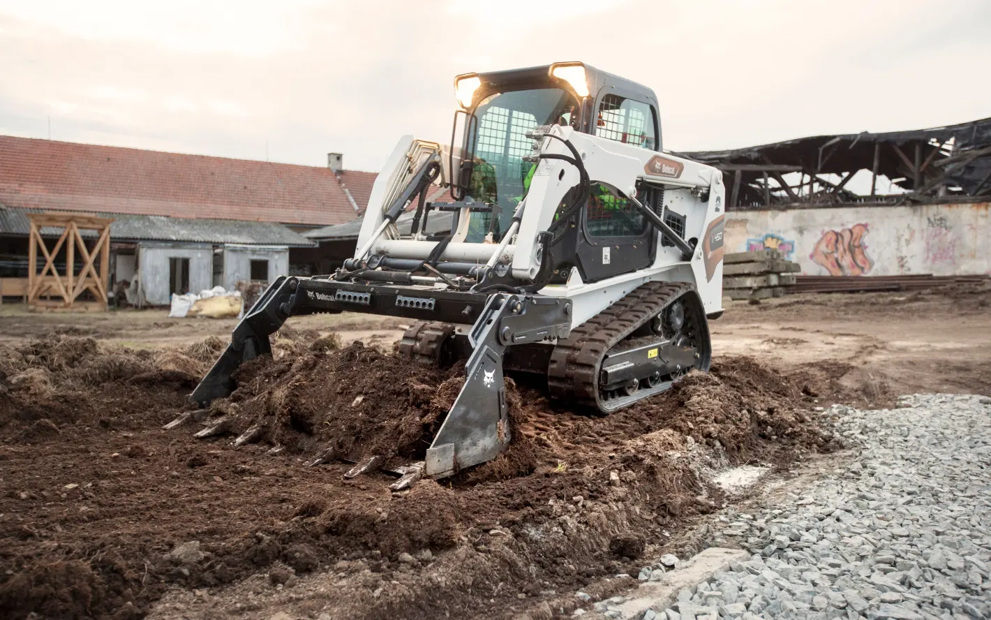 Bobcat T450: Durable Undercarriage