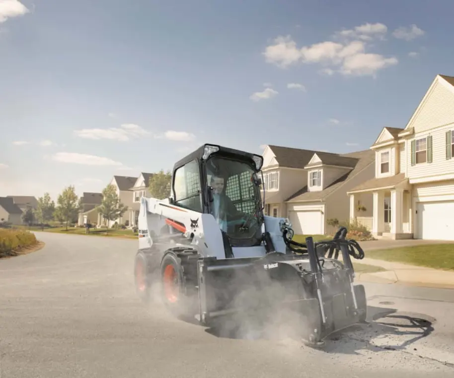 Bobcat Planer: Fingertip Controls
