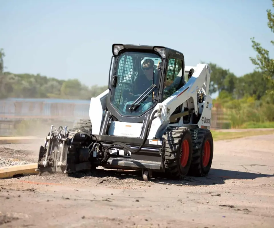 Bobcat Planer: Hydraulic Side-Shift
