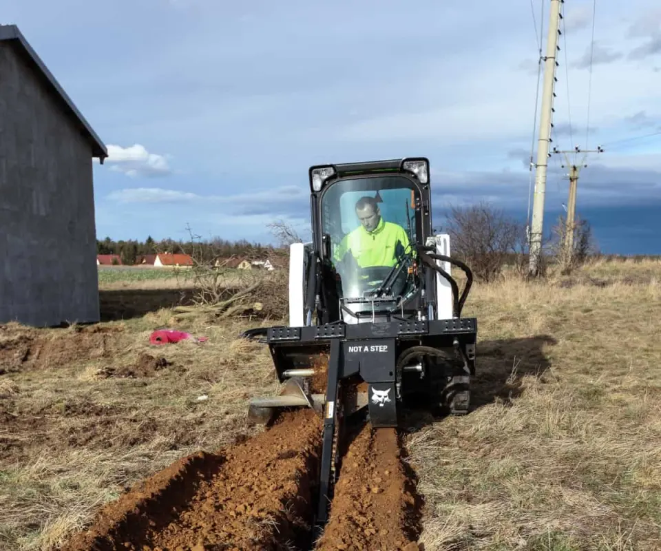 Bobcat T450: High-Flow Hydraulics