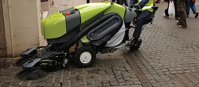 Green Machines 400 Series – Sub-compact outdoor Sweeping Machines