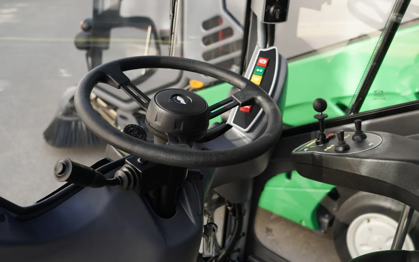 Green Machines GM636HS: Safe and Comfortable
