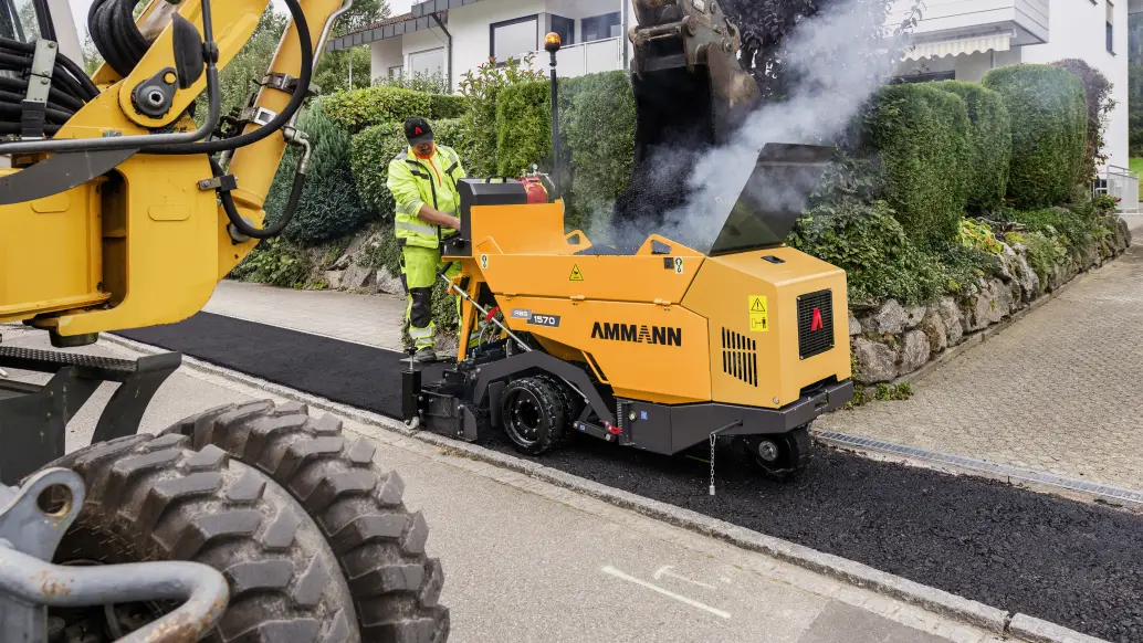 Ammann ABG 1570: Traction and Maneuverability