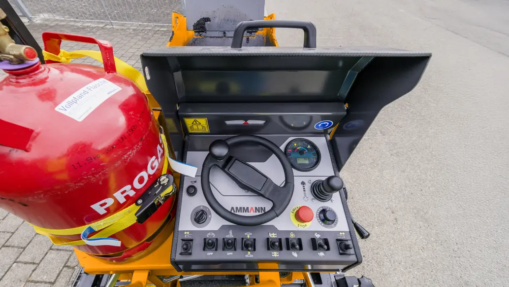 Ammann ABG 1570: Ergonomic Operator Station