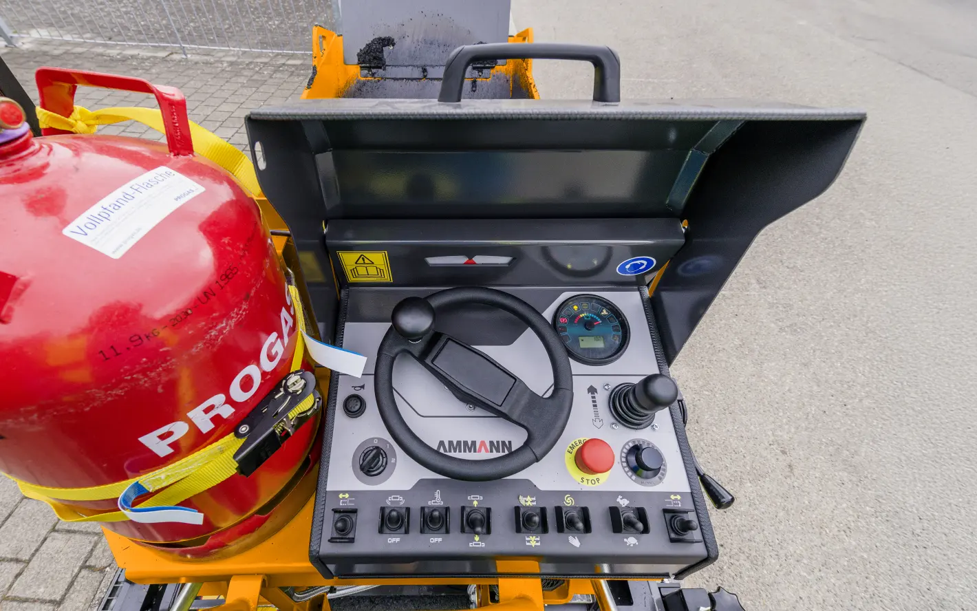 Ammann ABG 1570: Ergonomic Operator Station
