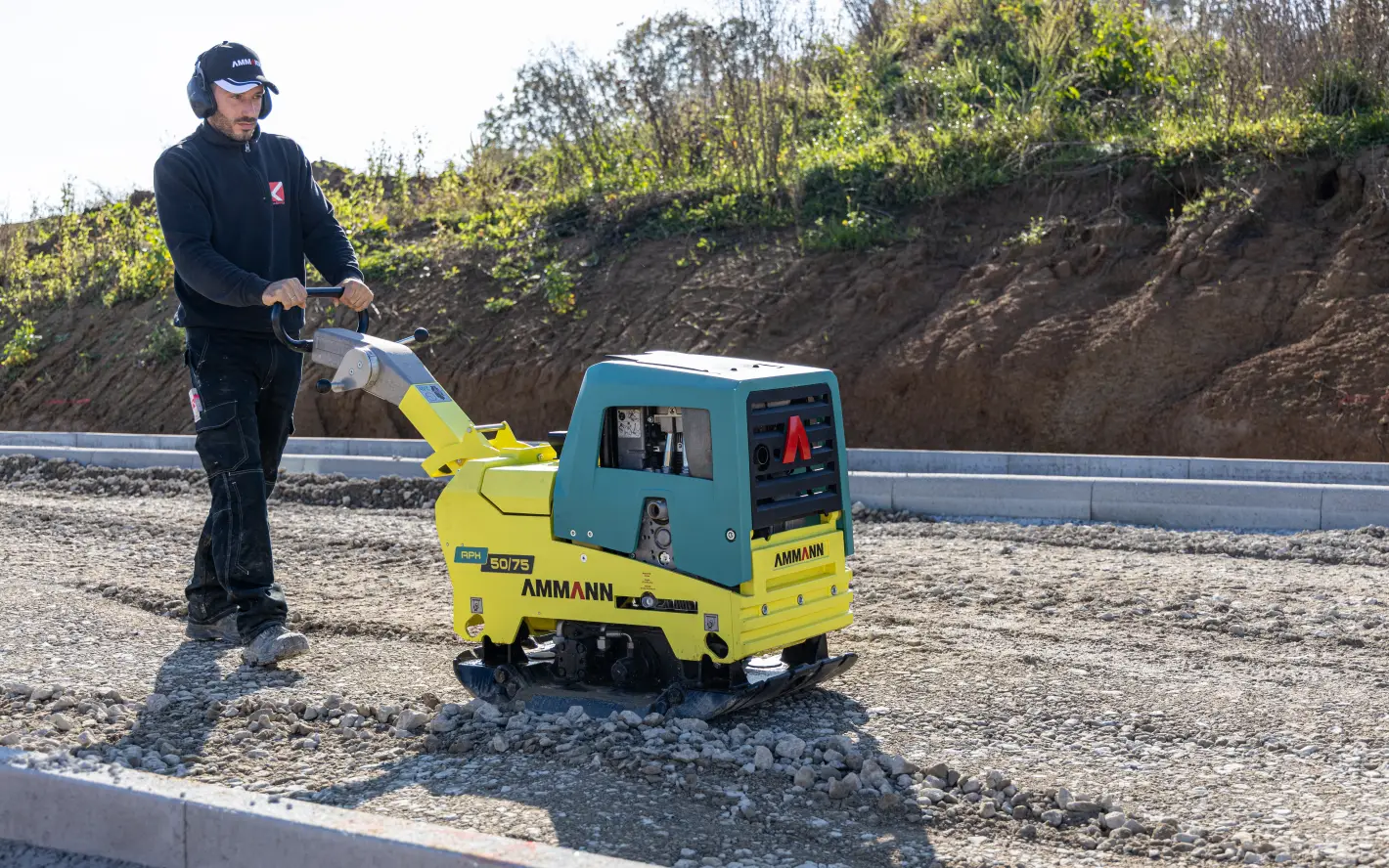 Ammann APH 50/75: ACE Intelligent Compaction System