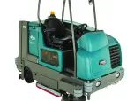 Tennant M20 with sweeper