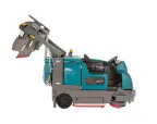 Tennant M30: High-capacity Hydraulic Hopper