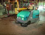 Tennant S20 with sweeper – view 2
