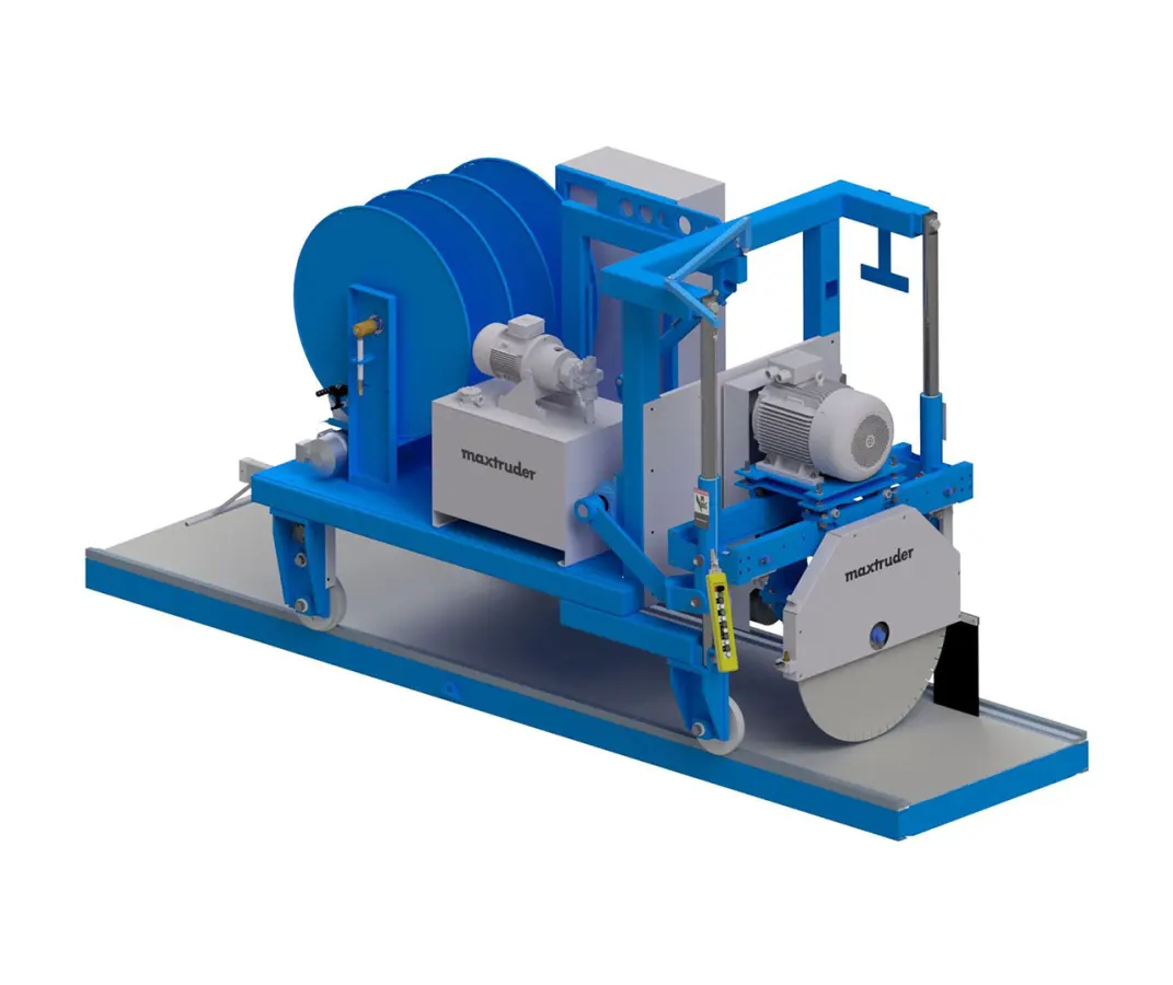 Maxtruder Maxcut: Cost-Efficient Operation