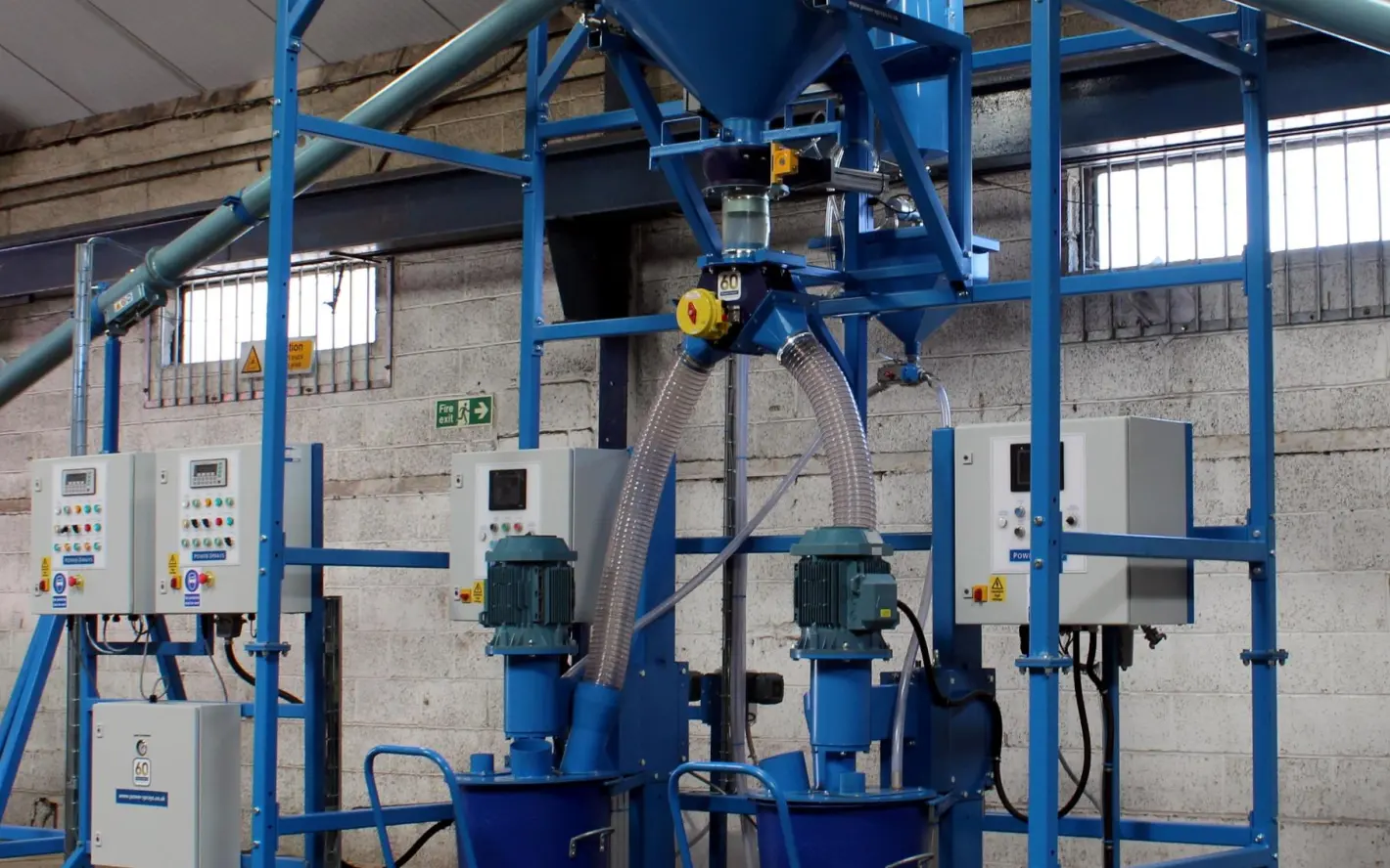 Power Sprays Compact Batching Plant: Automated Conveyors