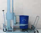 Power Sprays Pneumatic Bucket Lifter – view 3