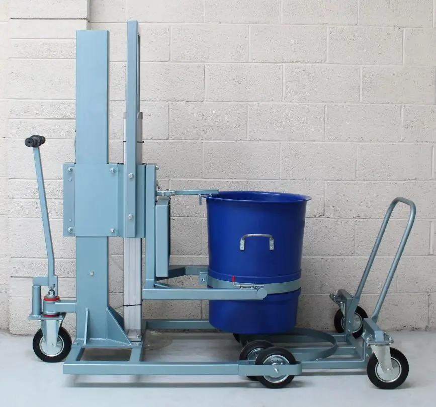 Power Sprays Pneumatic Bucket Lifter – view 3