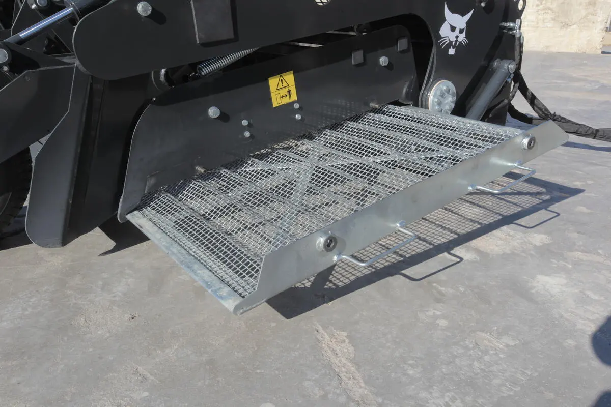 Bobcat Sand Cleaner: Versatile Screening